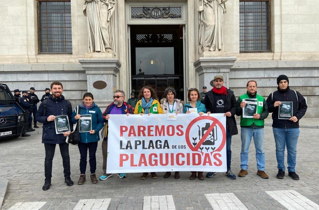 Reclamamos al Gobierno leyes ambiciosas contra plaguicidas como el glifosato